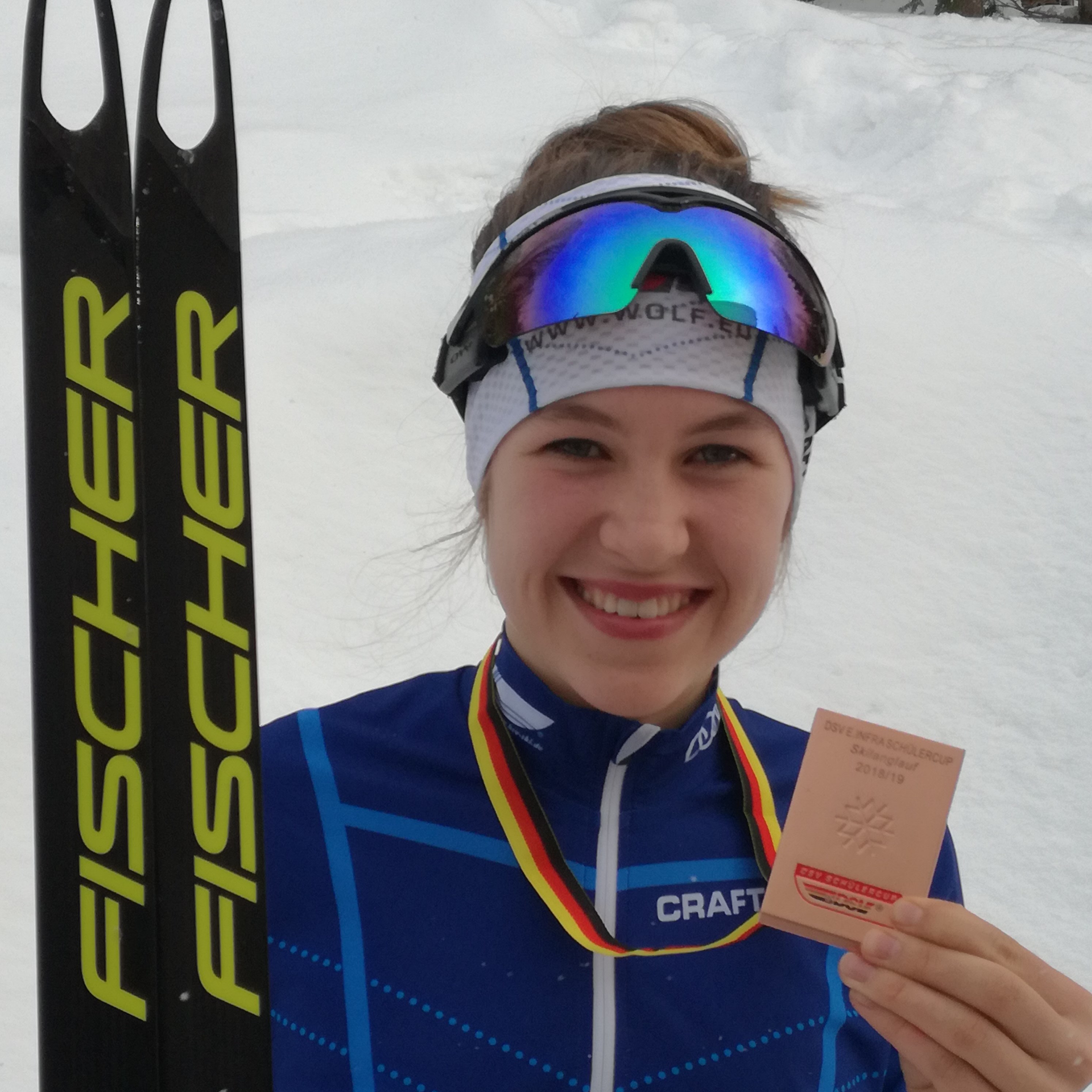 Tina Döringer freut sich über Bronze beim DSC